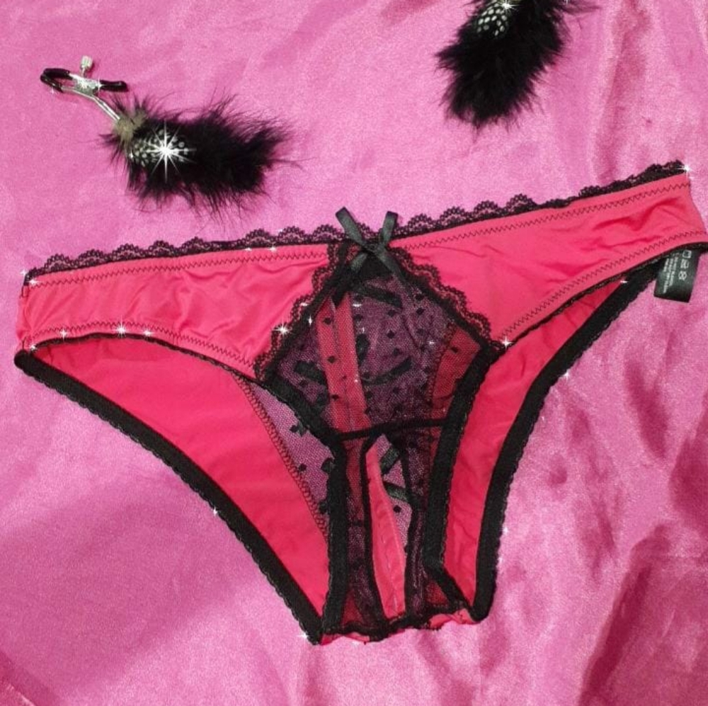 Pink Black Crotchless thong